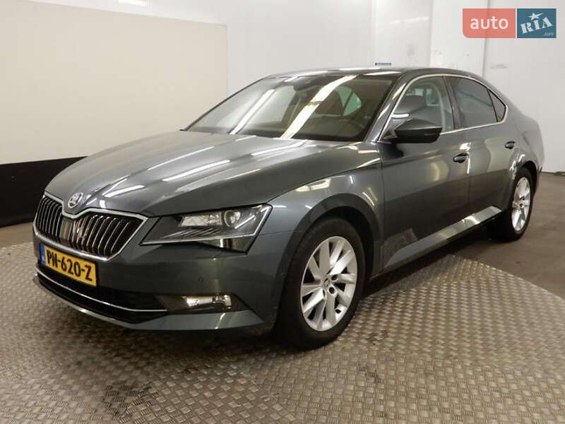 Лифтбек Skoda Superb 2017 в Коломые фото 24 Лифтбек Skoda Superb 2017 в Коломые