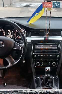 Лифтбек Skoda Superb 2014 в 