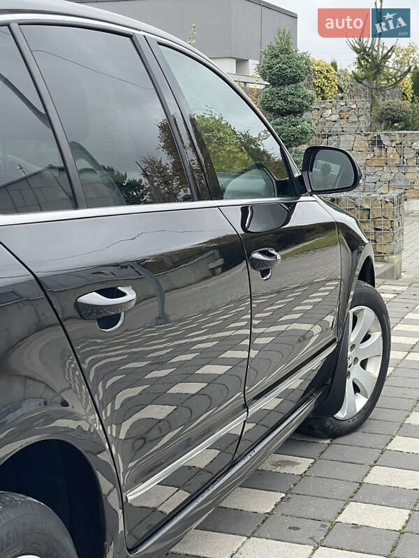 Лифтбек Skoda Superb 2010 в Стрые