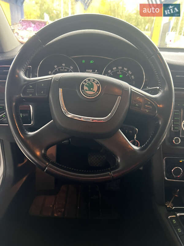 Лифтбек Skoda Superb 2011 в Тернополе
