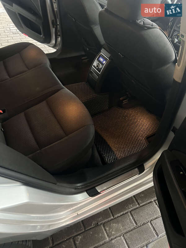 Лифтбек Skoda Superb 2011 в Тернополе