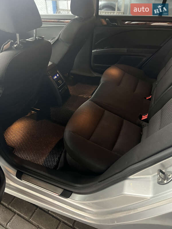 Лифтбек Skoda Superb 2011 в Тернополе