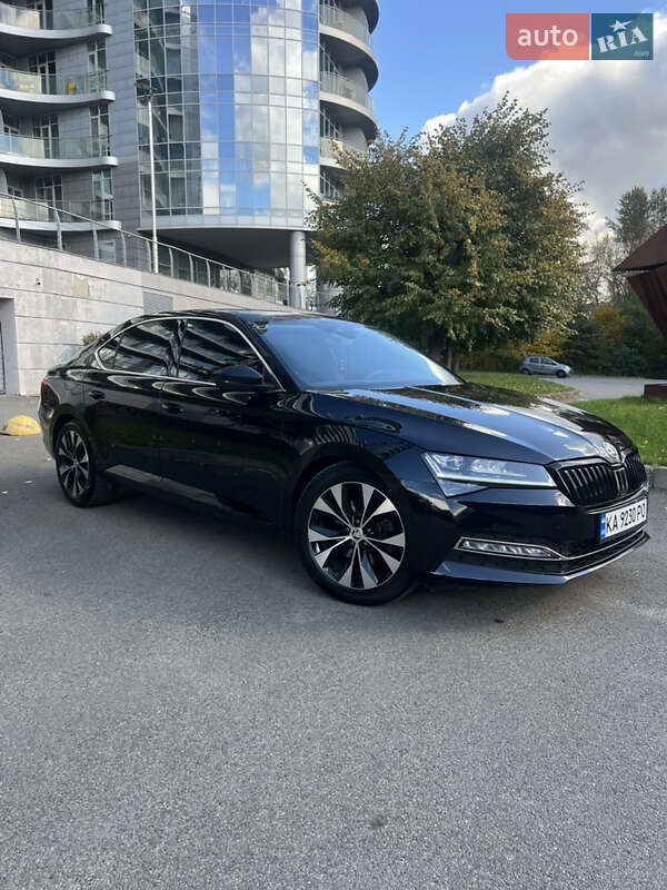 Лифтбек Skoda Superb 2019 в Киеве