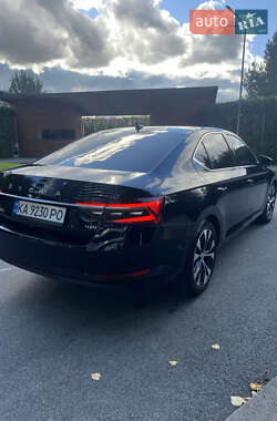 Лифтбек Skoda Superb 2019 в 
