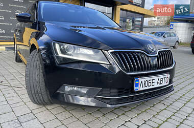 Лифтбек Skoda Superb 2017 в 
