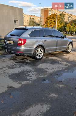 Универсал Skoda Superb 2012 в 