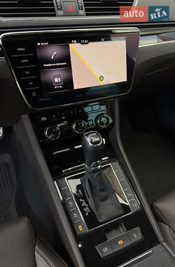 Лифтбек Skoda Superb 2022 в 