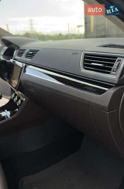 Лифтбек Skoda Superb 2022 в 