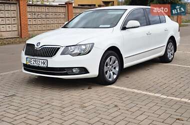 Лифтбек Skoda Superb 2013 в Кривом Роге