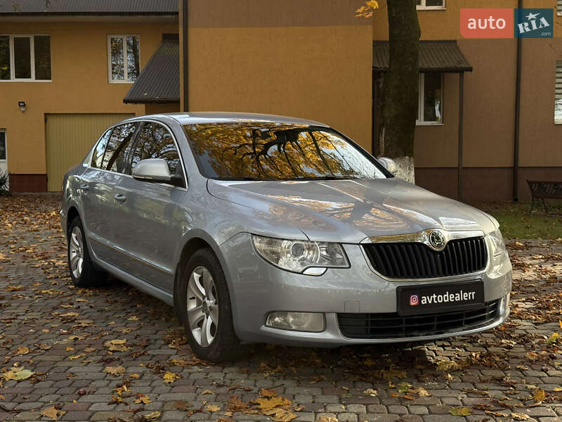 Ліфтбек Skoda Superb 2011 в Тячеві