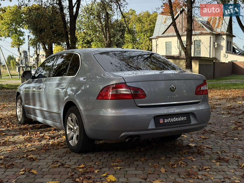 Ліфтбек Skoda Superb 2011 в Тячеві