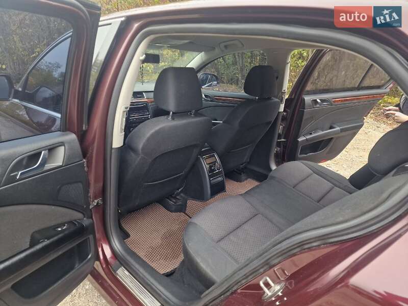 Лифтбек Skoda Superb 2010 в Киеве
