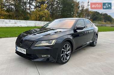 Лифтбек Skoda Superb 2016 в Луцке