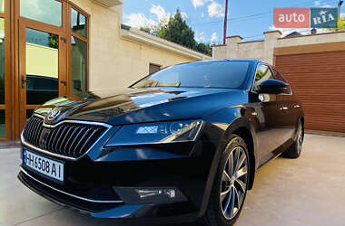 Ліфтбек Skoda Superb 2017 в 