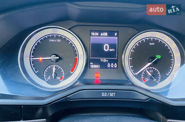 Ліфтбек Skoda Superb 2017 в 