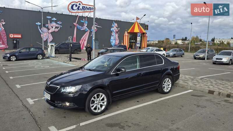 Ліфтбек Skoda Superb 2013 в Софіївській Борщагівці фото 18 Ліфтбек Skoda Superb 2013 в Софіївській Борщагівці