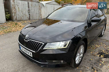 Универсал Skoda Superb 2018 в 