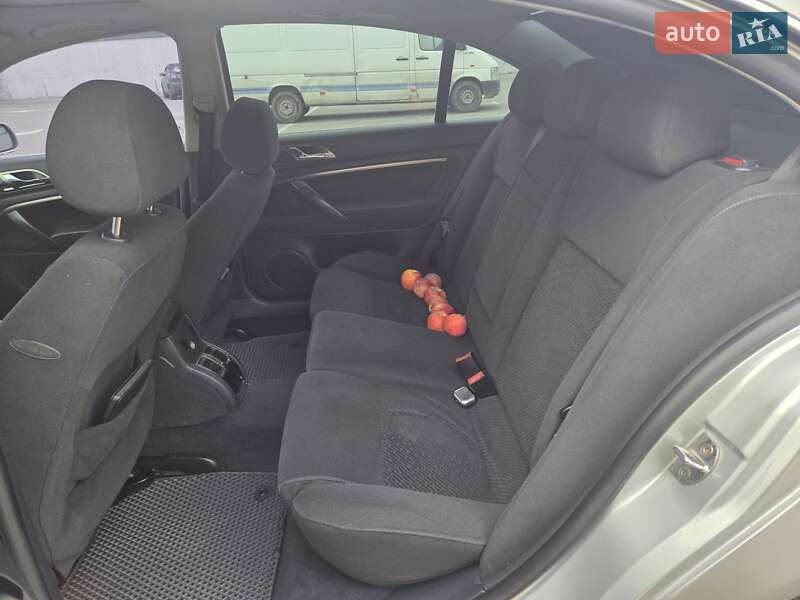 Лифтбек Skoda Superb 2004 в Ирпене фото 9 Лифтбек Skoda Superb 2004 в Ирпене