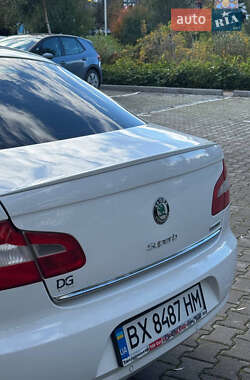 Ліфтбек Skoda Superb 2012 в 