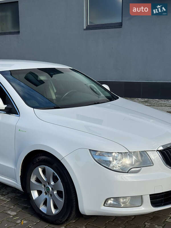 Ліфтбек Skoda Superb 2012 в Хмельницькому