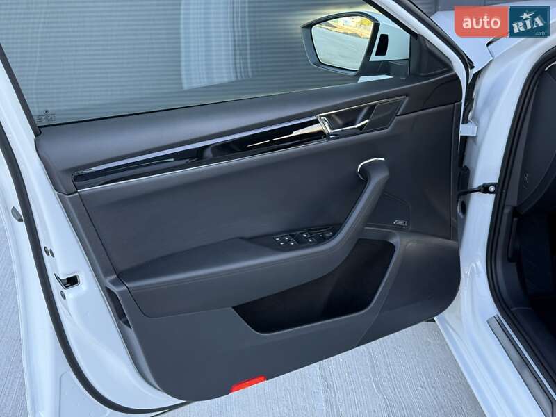 Ліфтбек Skoda Superb 2022 в Києві