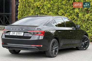 Лифтбек Skoda Superb 2019 в 