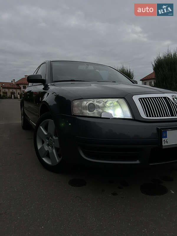 Skoda Superb 2002