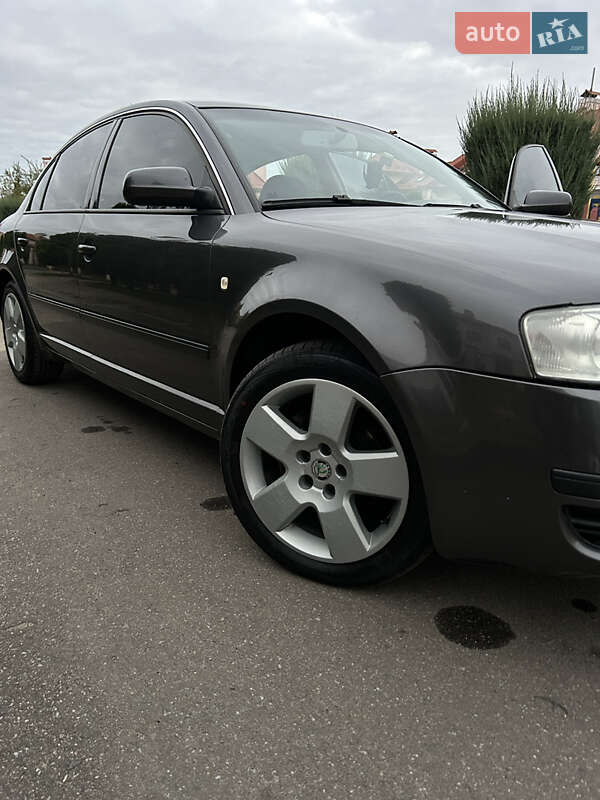 Ліфтбек Skoda Superb 2002 в Шептицькому