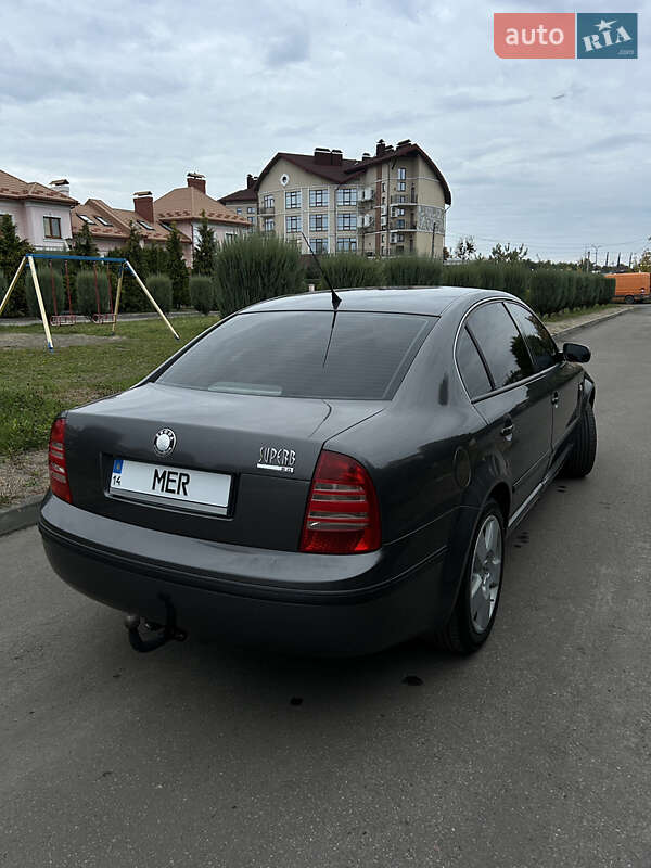 Ліфтбек Skoda Superb 2002 в Шептицькому