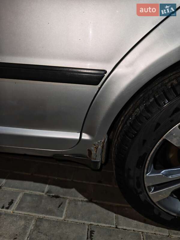 Лифтбек Skoda Superb 2004 в Сумах
