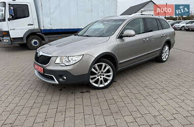 Універсал Skoda Superb 2013 в 
