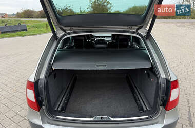 Універсал Skoda Superb 2013 в 