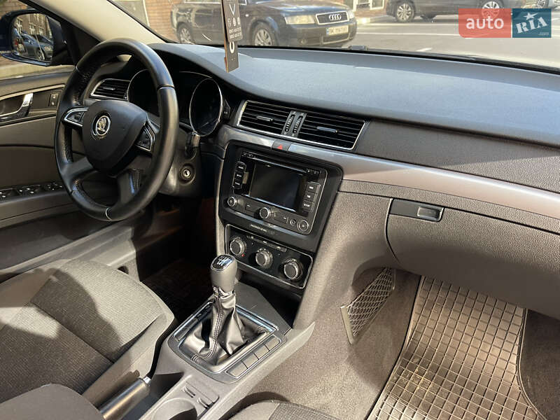 Універсал Skoda Superb 2014 в Києві