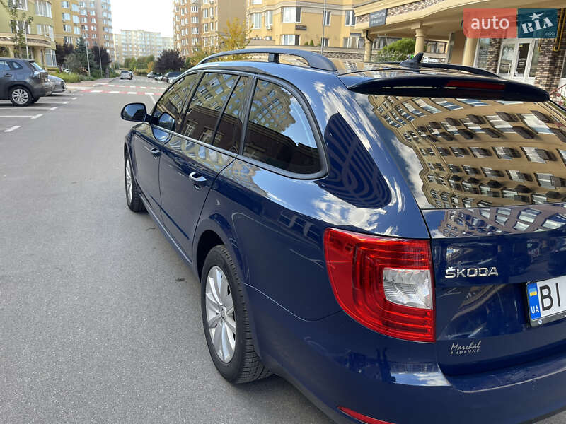 Універсал Skoda Superb 2014 в Києві