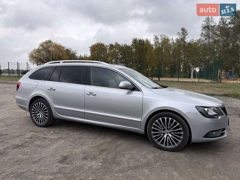 Універсал Skoda Superb 2013 в Ковелі