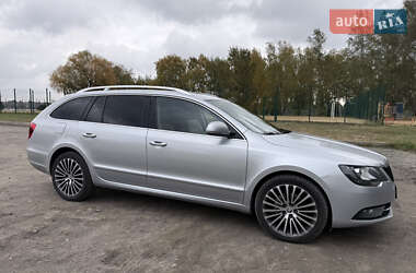 Универсал Skoda Superb 2013 в 