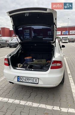 Ліфтбек Skoda Superb 2013 в 