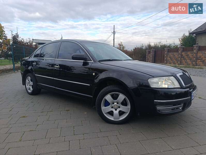 Лифтбек Skoda Superb 2002 в 