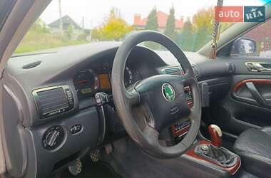 Лифтбек Skoda Superb 2002 в 