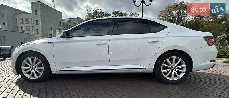 Лифтбек Skoda Superb 2017 в Днепре фото 17 Лифтбек Skoda Superb 2017 в Днепре