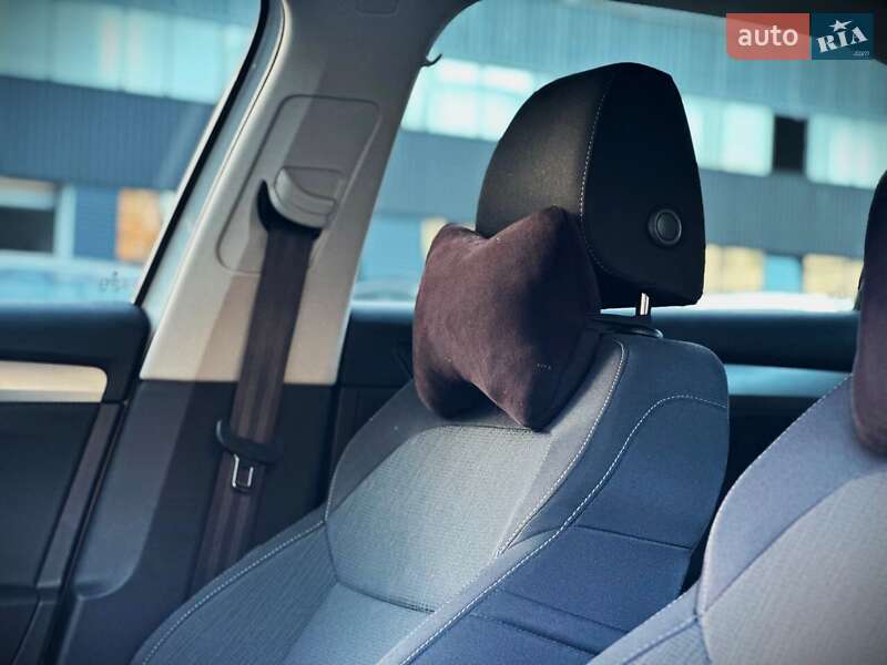 Лифтбек Skoda Superb 2019 в Киеве
