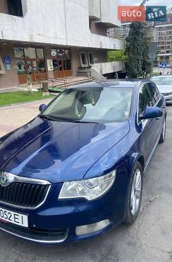 Лифтбек Skoda Superb 2009 в 
