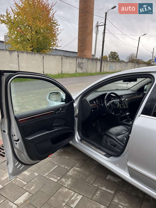 Лифтбек Skoda Superb 2010 в Стрые фото 11 Лифтбек Skoda Superb 2010 в Стрые