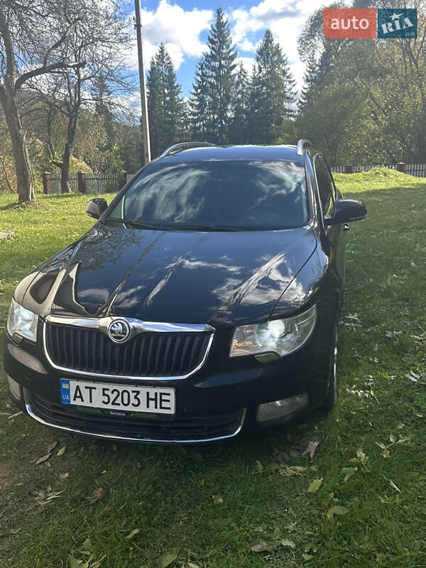 Універсал Skoda Superb 2011 в Івано-Франківську фото Універсал Skoda Superb 2011 в Івано-Франківську