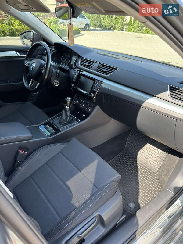 Ліфтбек Skoda Superb 2016 в Золочеві фото 15 Ліфтбек Skoda Superb 2016 в Золочеві
