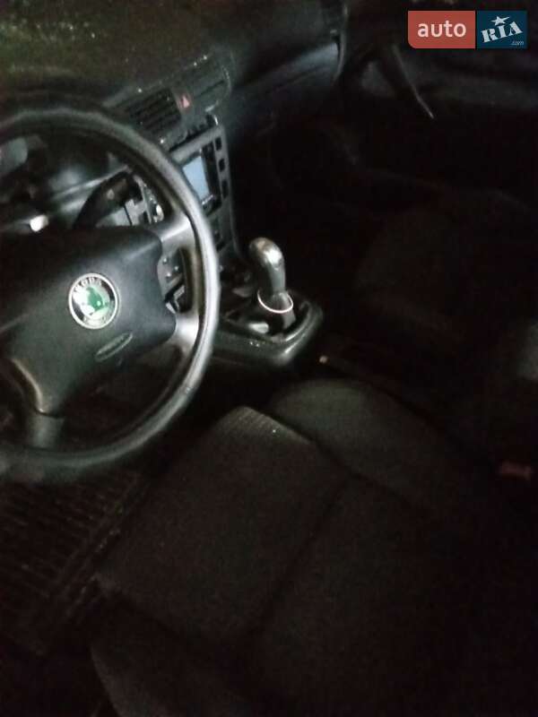 Ліфтбек Skoda Superb 2003 в Миколаєві