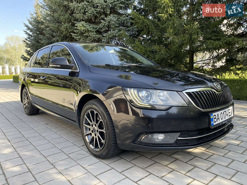 Лифтбек Skoda Superb 2013 в Киеве