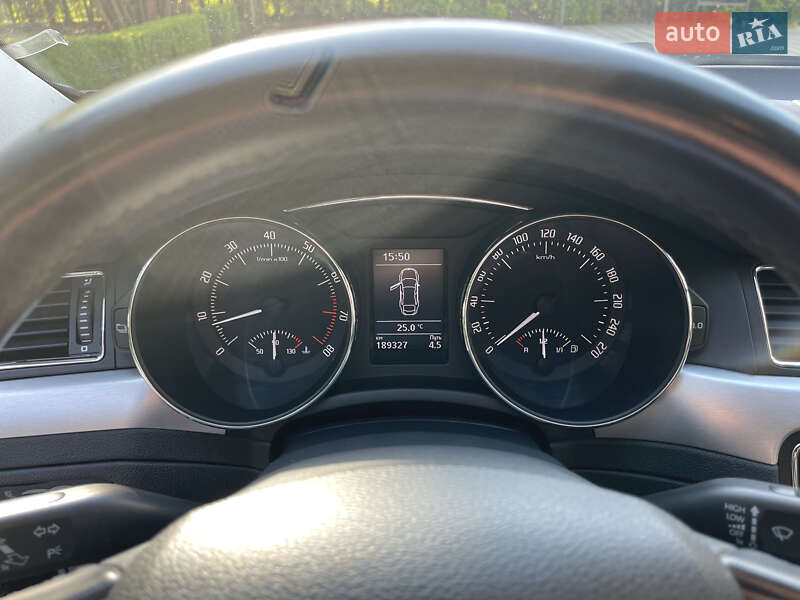 Лифтбек Skoda Superb 2013 в Киеве