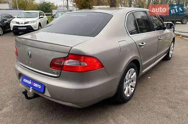 Ліфтбек Skoda Superb 2010 в  фото 5 Ліфтбек Skoda Superb 2010 в