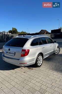 Универсал Skoda Superb 2011 в 